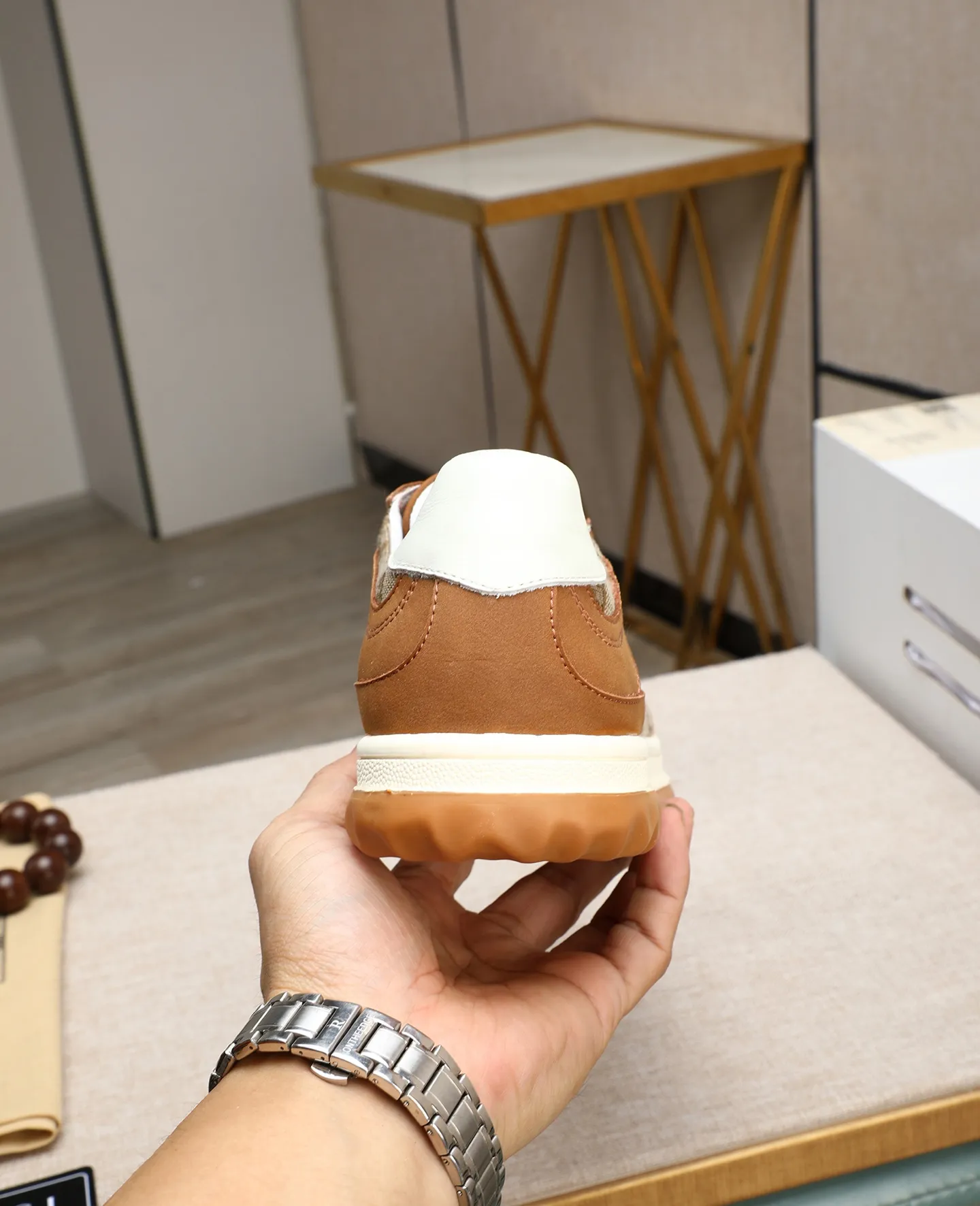 Men's shoes 💰400 GUCCI🔍The latest model is on sale at the same time at the counter. Original calfskin imported from Italy, genuine leather lining, (high-end, extravagance, and class) exquisite workmanship, sole: original sole provided by the original factory, ⚠exclusive double-layer movable molded sole super comfortable⚠, real shot 🎬The real thing is better🔍🔍"High quality·Follow the item" Code number 38-44
